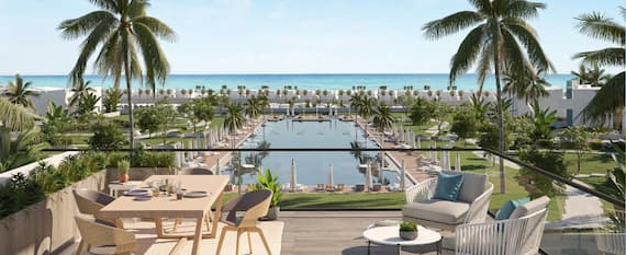 مشهد من شرفة احد الفلل في قرية دي باي التي انشأتها شركة تطوير مصر بالساحل الشمالي